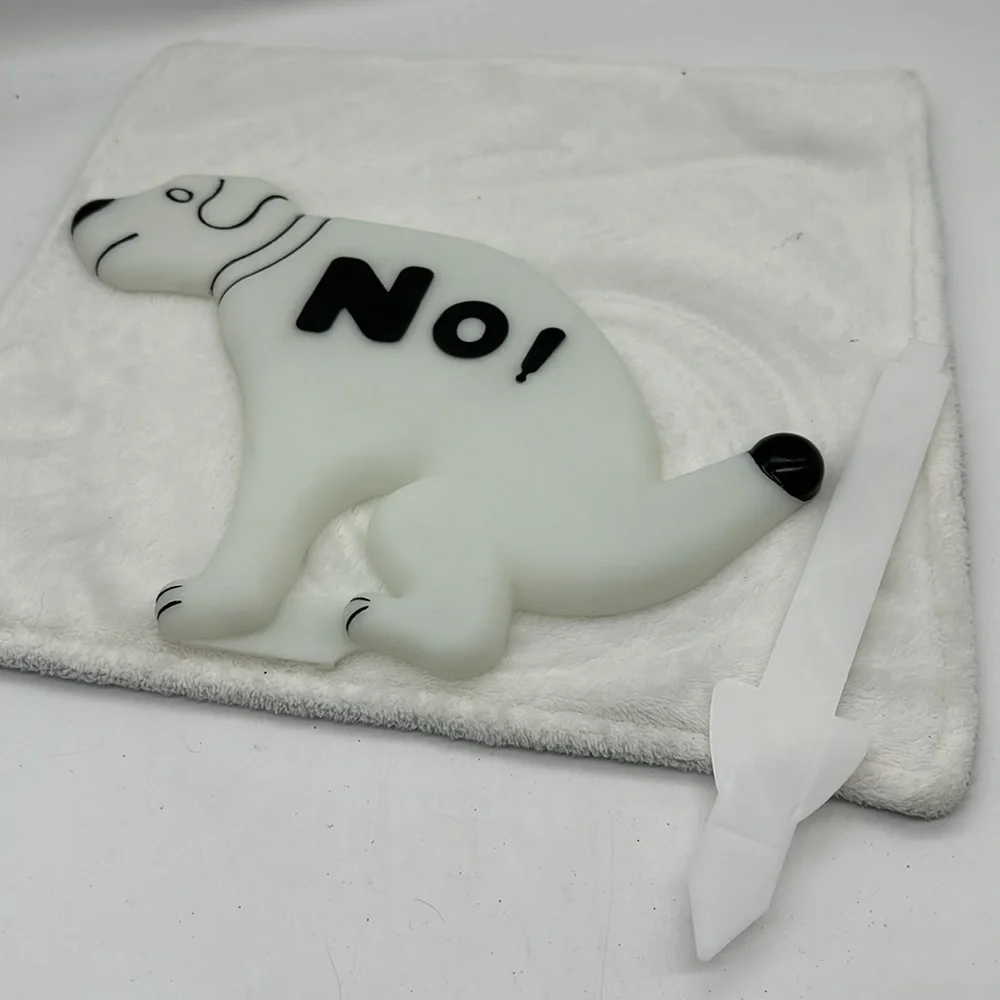 Fox Valley Trader’s “No Waste Dog Sign”-Glow-in-the-dark Lawn Stake 10.5x 16”H